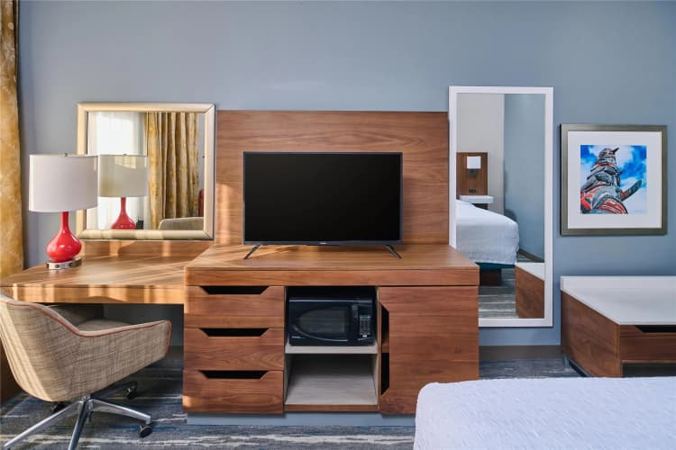 Hampton Inn Anchorage photo 4