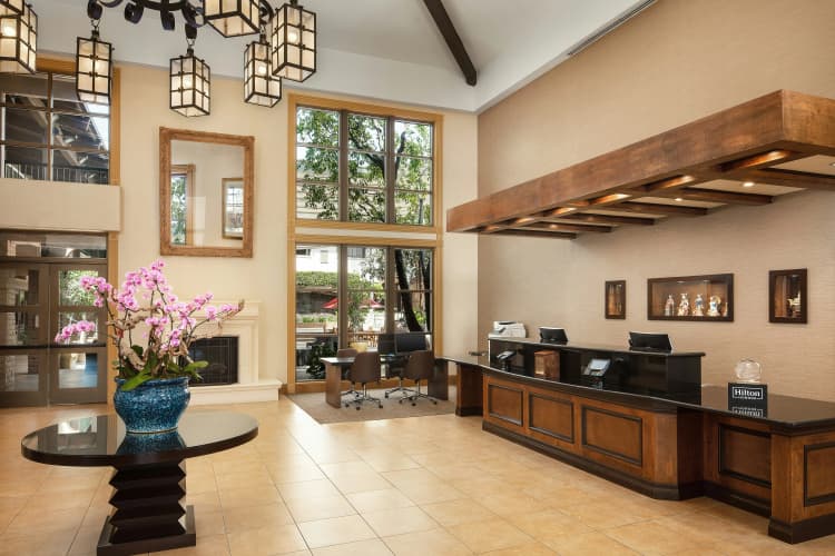 DoubleTree by Hilton Claremont photo 3