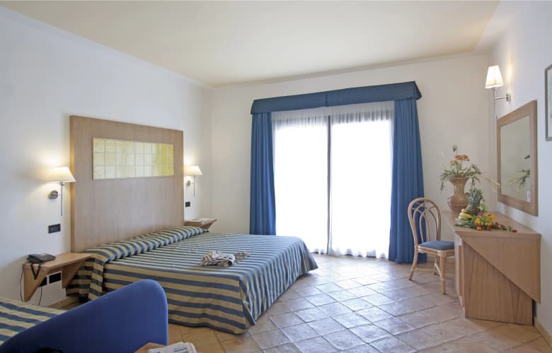 Th Le Castella - Baia Degli Dei photo 5