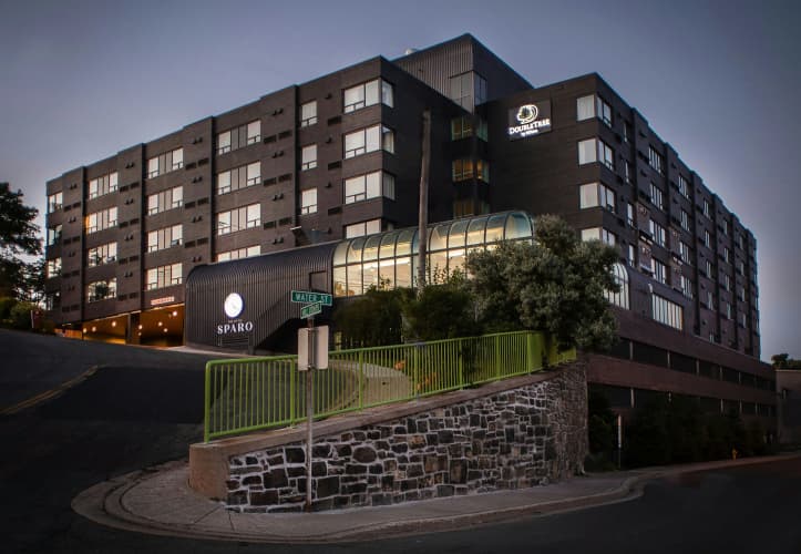 DoubleTree by Hilton St. John's Harbourview photo 2