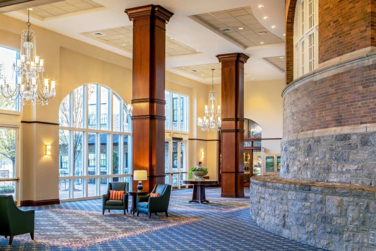 Hotel Roanoke & Conference Ctr, Curio Collection by Hilton photo 3