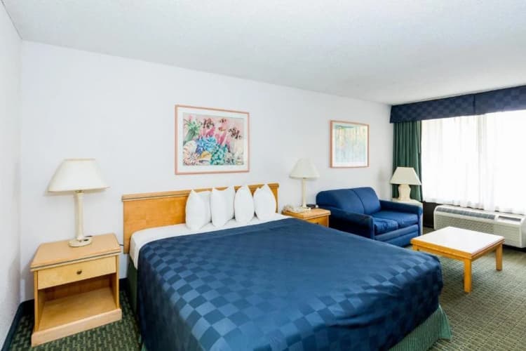 Maingate Lakeside Resort photo 3