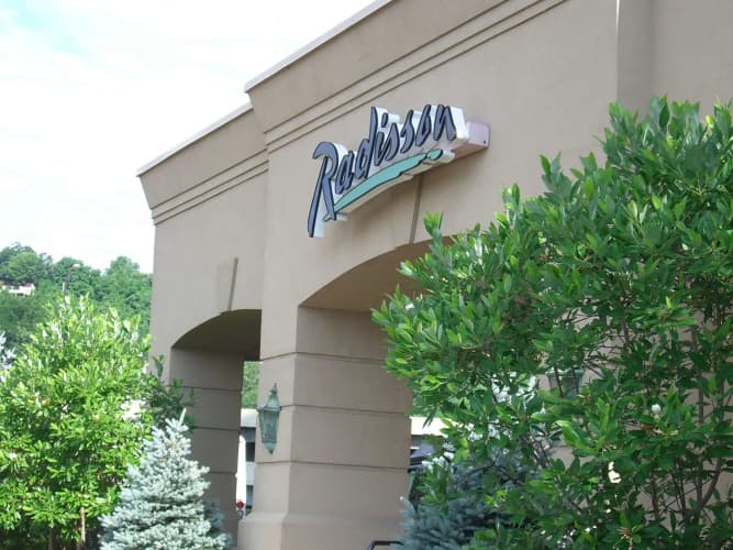 Radisson Cincinnati Riverfront, photo 2