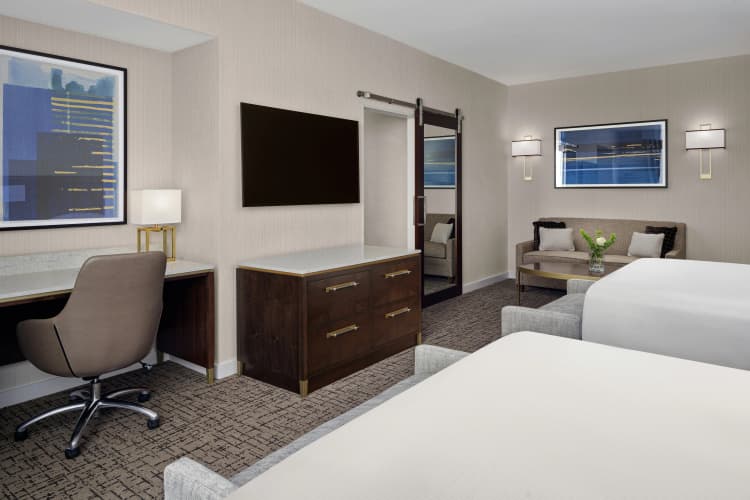 Hilton Indianapolis Hotel & Suites photo 5