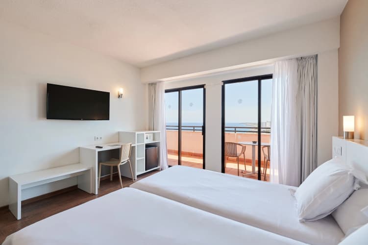Alua Calas De Mallorca Resort photo 4