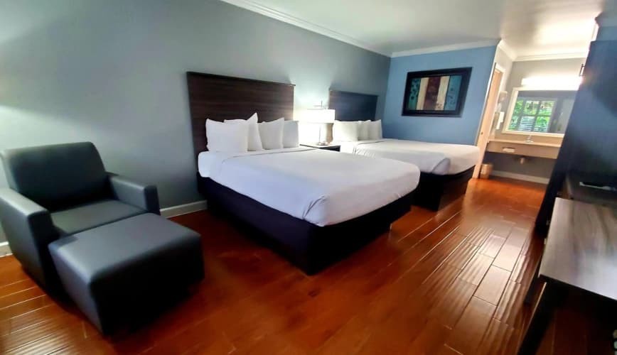Vero Beach Inn & Suite photo 5