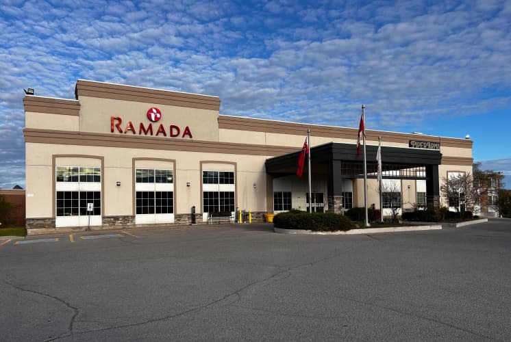 Ramada By Wyndham Trenton photo 2