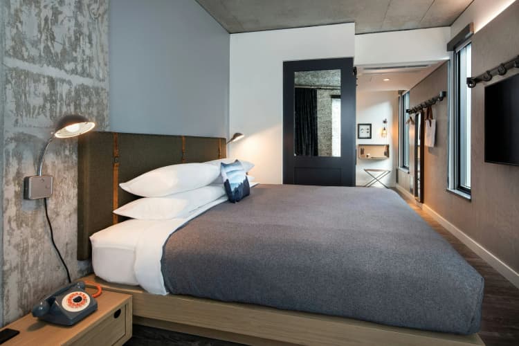 Moxy Seattle Downtown photo 4