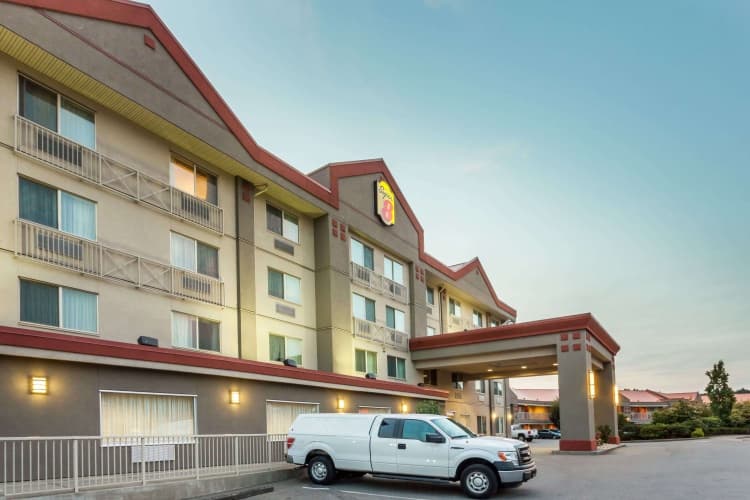 Super 8 by Wyndham Abbotsford, photo 2