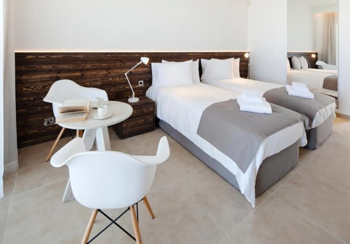 Amphora Hotel & Suites photo 4
