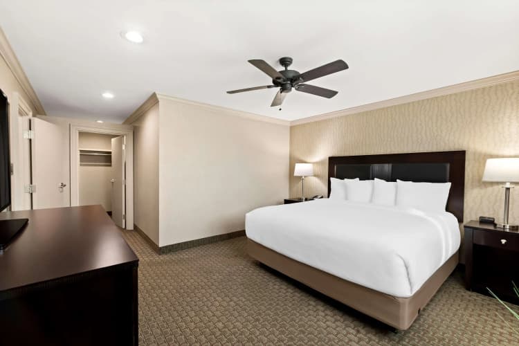 Best Western Plus Concordville Hotel photo 4