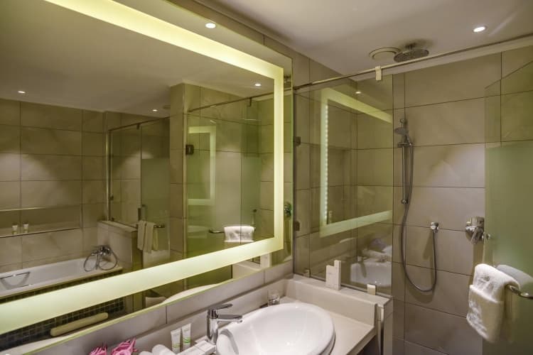 Crowne Plaza Nairobi Airport photo 5