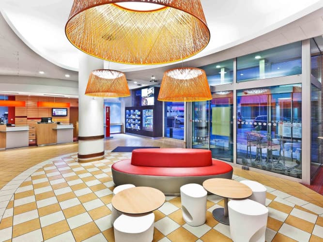 Hotel Ibis Praha Mala Strana photo 4