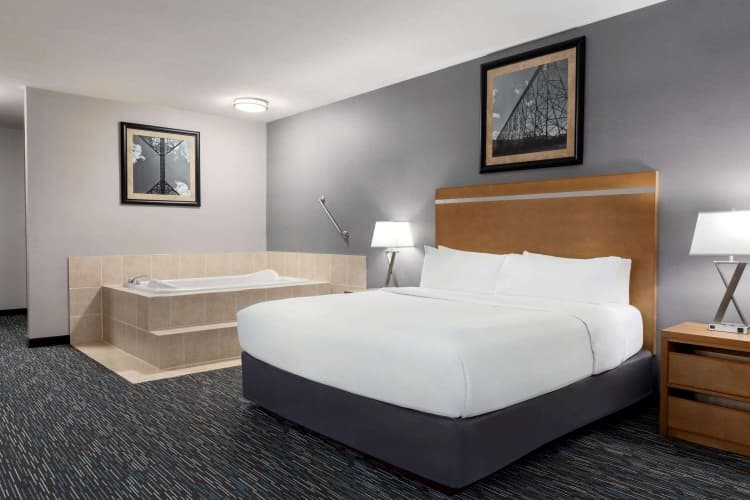 Wingate by Wyndham Lethbridge photo 4