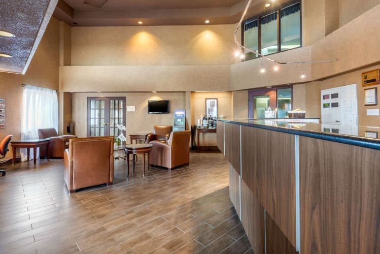 Quality Suites Whitby, photo 3