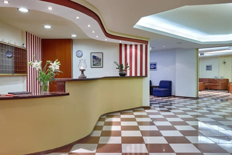 Noble Hotel Suites Adults Only, photo 3
