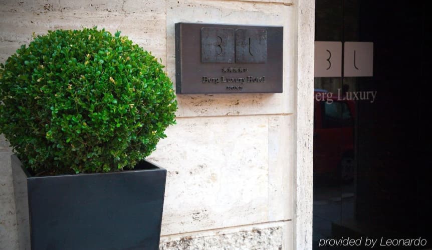 Divina Luxury Hotel, photo 2