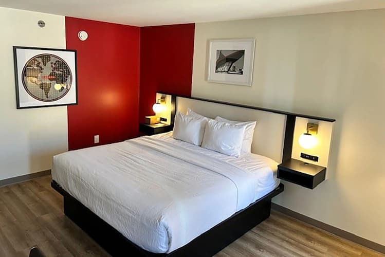 Ramada By Wyndham Milwaukee photo 5