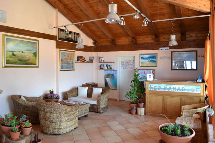 New Paradise Residence photo 2