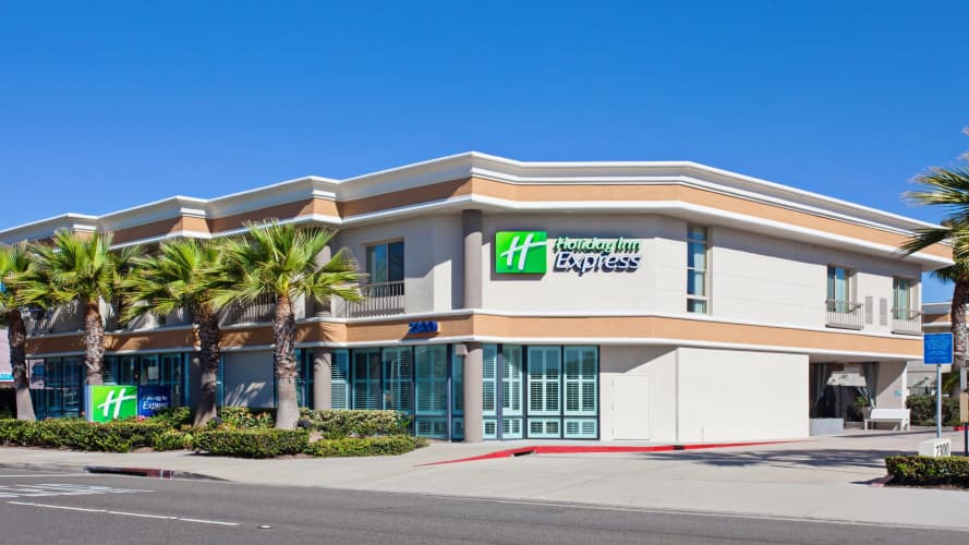 Holiday Inn Express Newport Beach photo 2