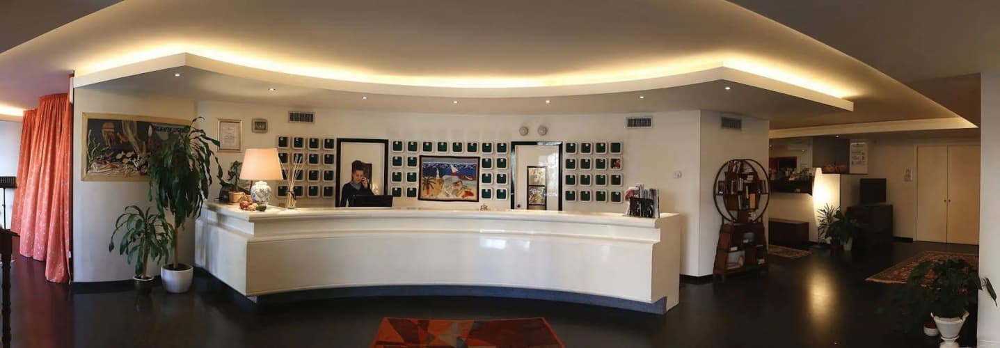 International photo 3