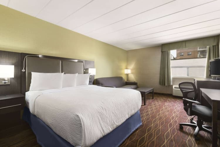 Days Inn by Wyndham Ottawa photo 5