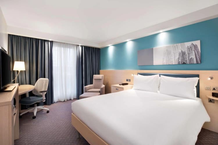 Hampton by Hilton Bristol Airport photo 5