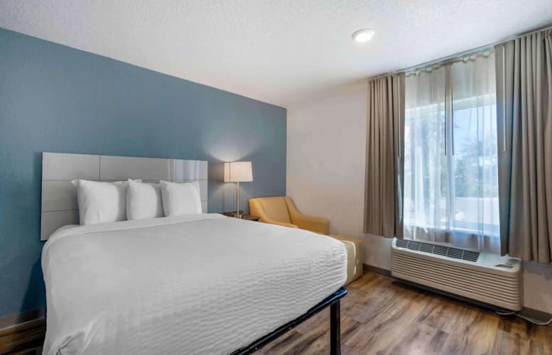 Woodspring Suites Tampa Brandon photo 3