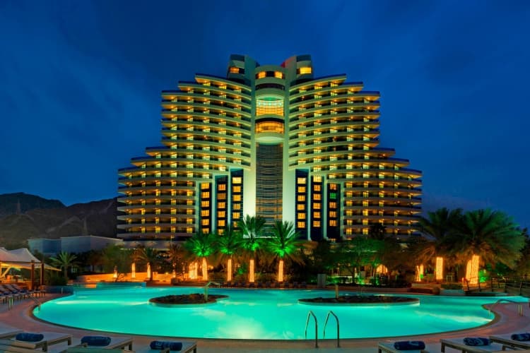 Le Meridien Al Aqah Beach Resort photo 2