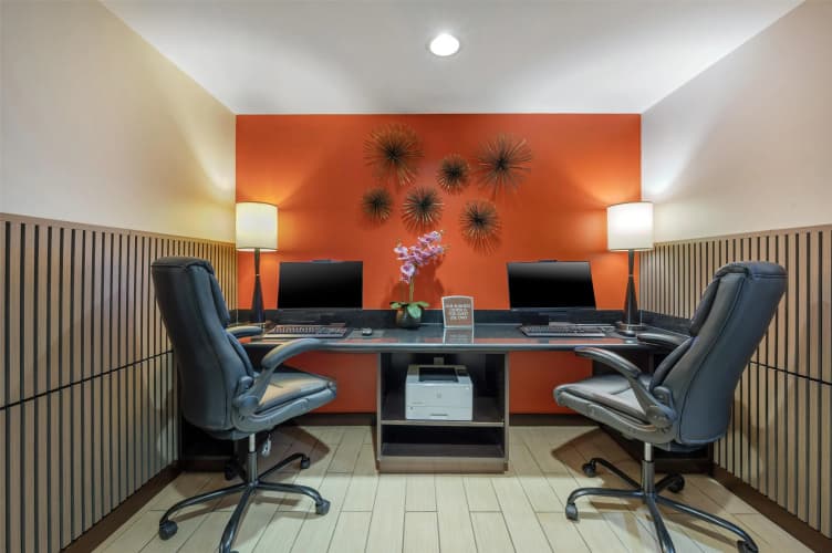 Best Western Plus College Park Hotel photo 4