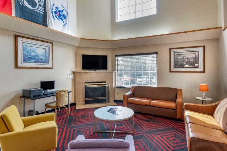 Econo Lodge North Academy, photo 4