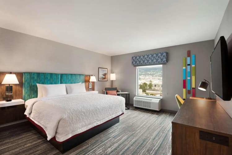 Hampton Inn & Suites by Hilton Kelowna Airport photo 3