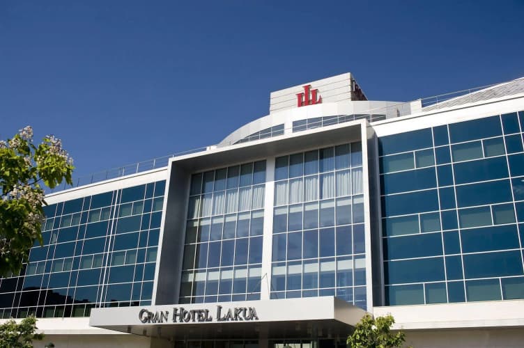 Gran Hotel Lakua photo 2