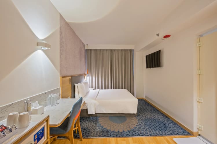 Holiday Inn Express Gurugram Sector 50 photo 3