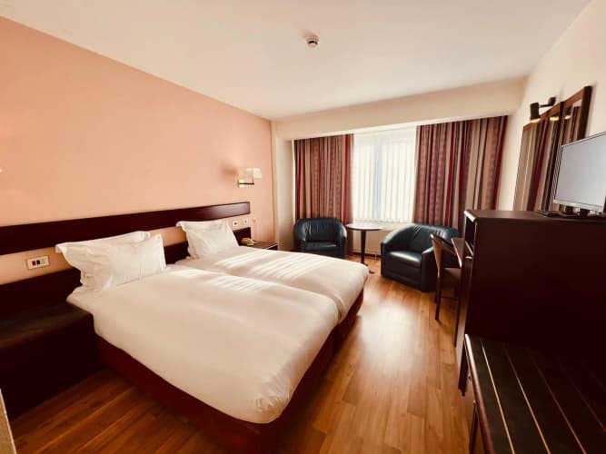 Bedford Hotel And Congress Centre photo 4