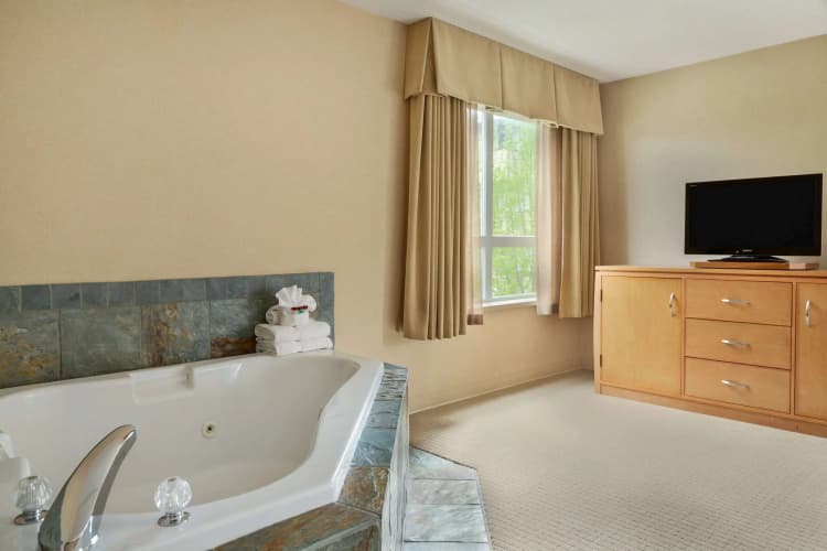Ramada by Wyndham Nanaimo photo 5