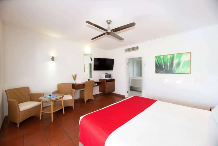 Ramada By Wyndham Cairns City Centre photo 5