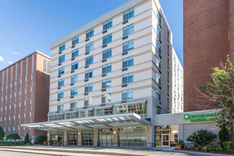 Wyndham Garden Buffalo Downtown photo 2