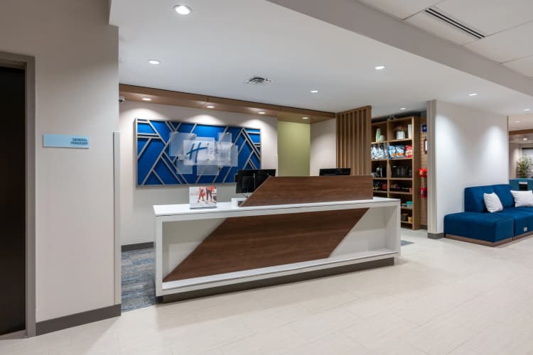 Holiday Inn Express & Suites Vaughan-Southwest photo 3