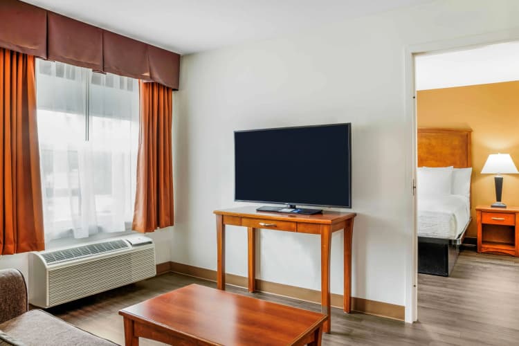 Days Inn & Suites by Wyndham Sherwood Park Edmonton photo 5