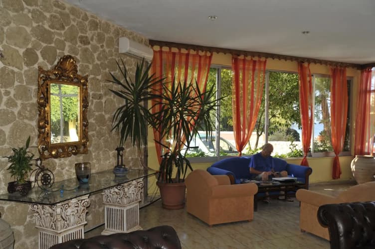 Blue Princess Beach Hotel And Suites photo 2