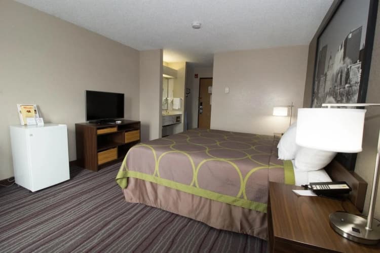 Super 8 by Wyndham Chicago O'Hare Airport photo 5