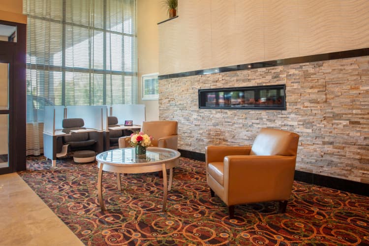 Crowne Plaza Boston - Woburn photo 4