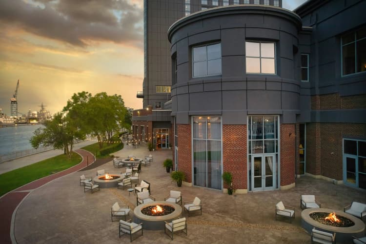 Renaissance Portsmouth-Norfolk Waterfront Hotel photo 2