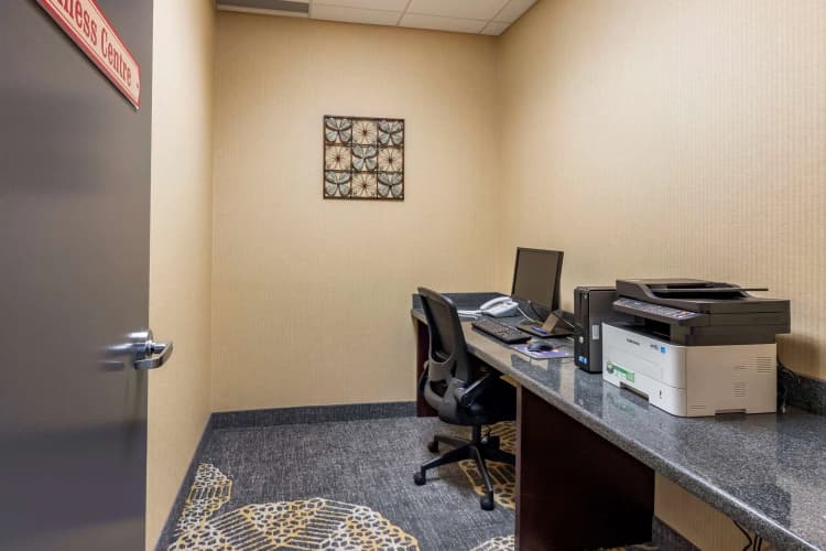 Comfort Inn Sturgeon Falls, photo 5