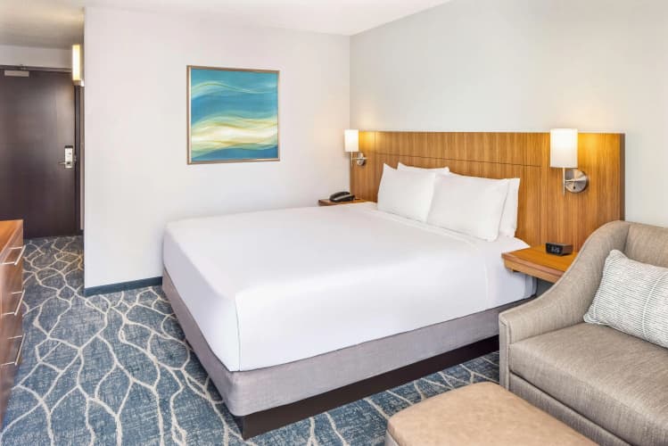 Hyatt Place Waikiki Beach photo 5