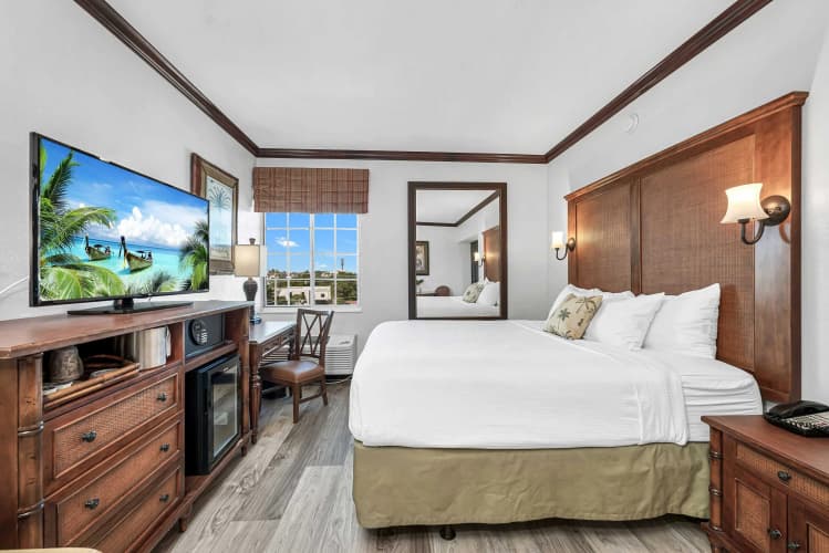 Bayfront Inn On Fifth Avenue photo 4