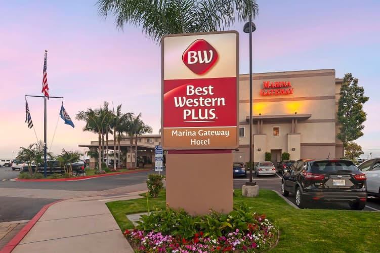 Best Western Plus Marina Gateway Hotel, photo 2