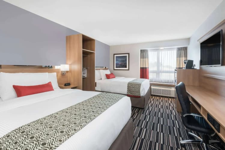 Microtel Inn & Suites by Wyndham Sudbury photo 5