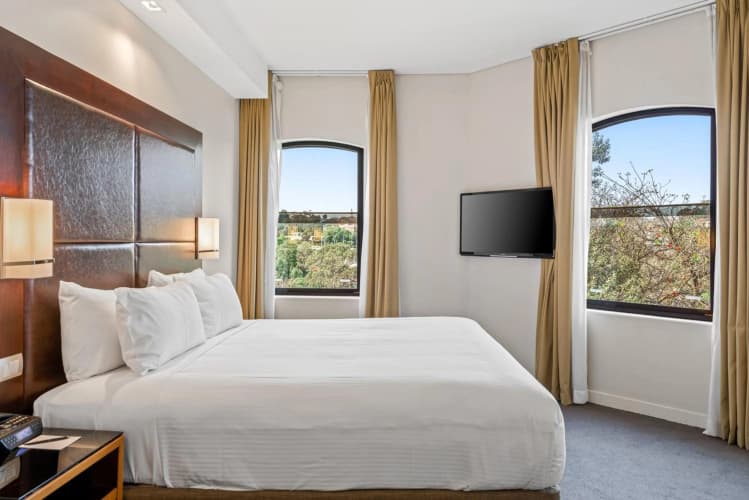 Amora Hotel Riverwalk Melbourne photo 4